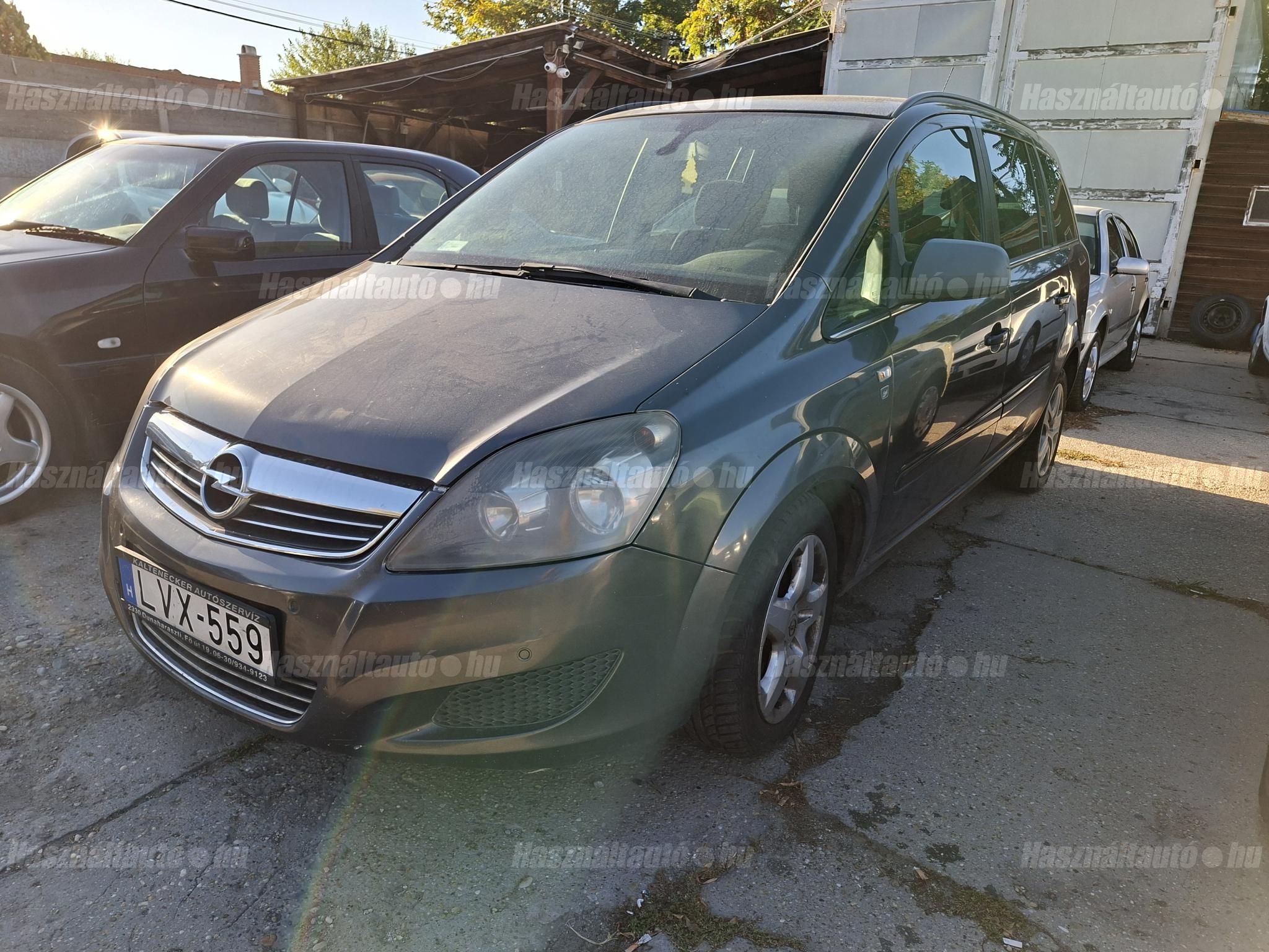OPEL ZAFIRA B 2010/12 - 1