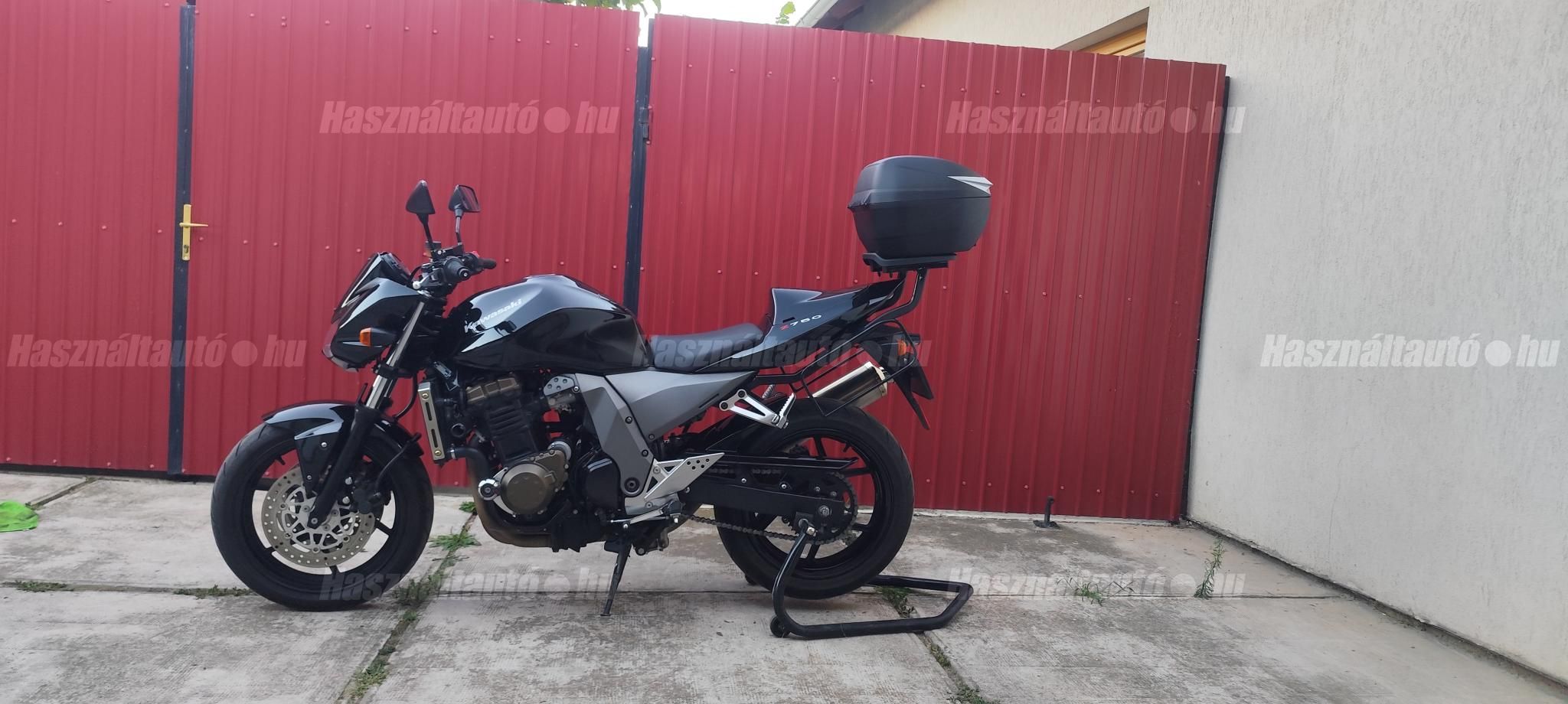 KAWASAKI Z 750 2004/5 - 1