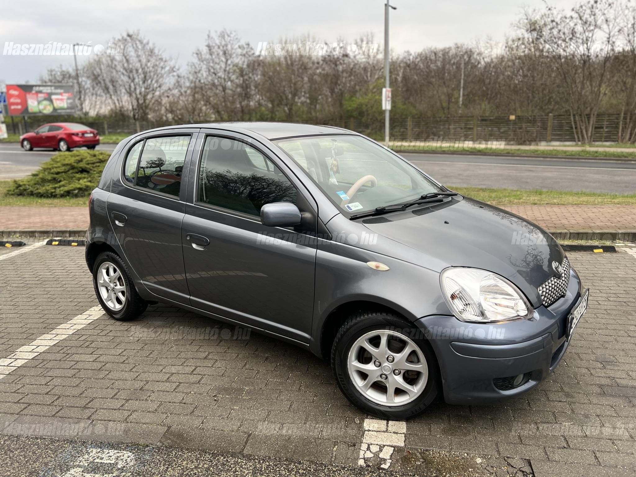 TOYOTA YARIS 2004/3 - 1