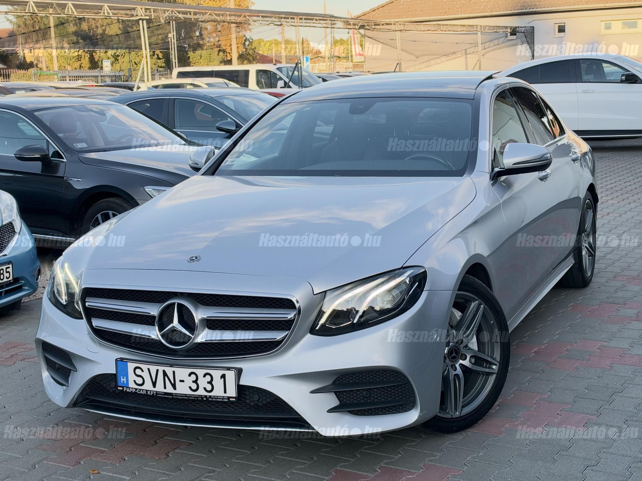 MERCEDES-BENZ E 220 2018/6 - 1