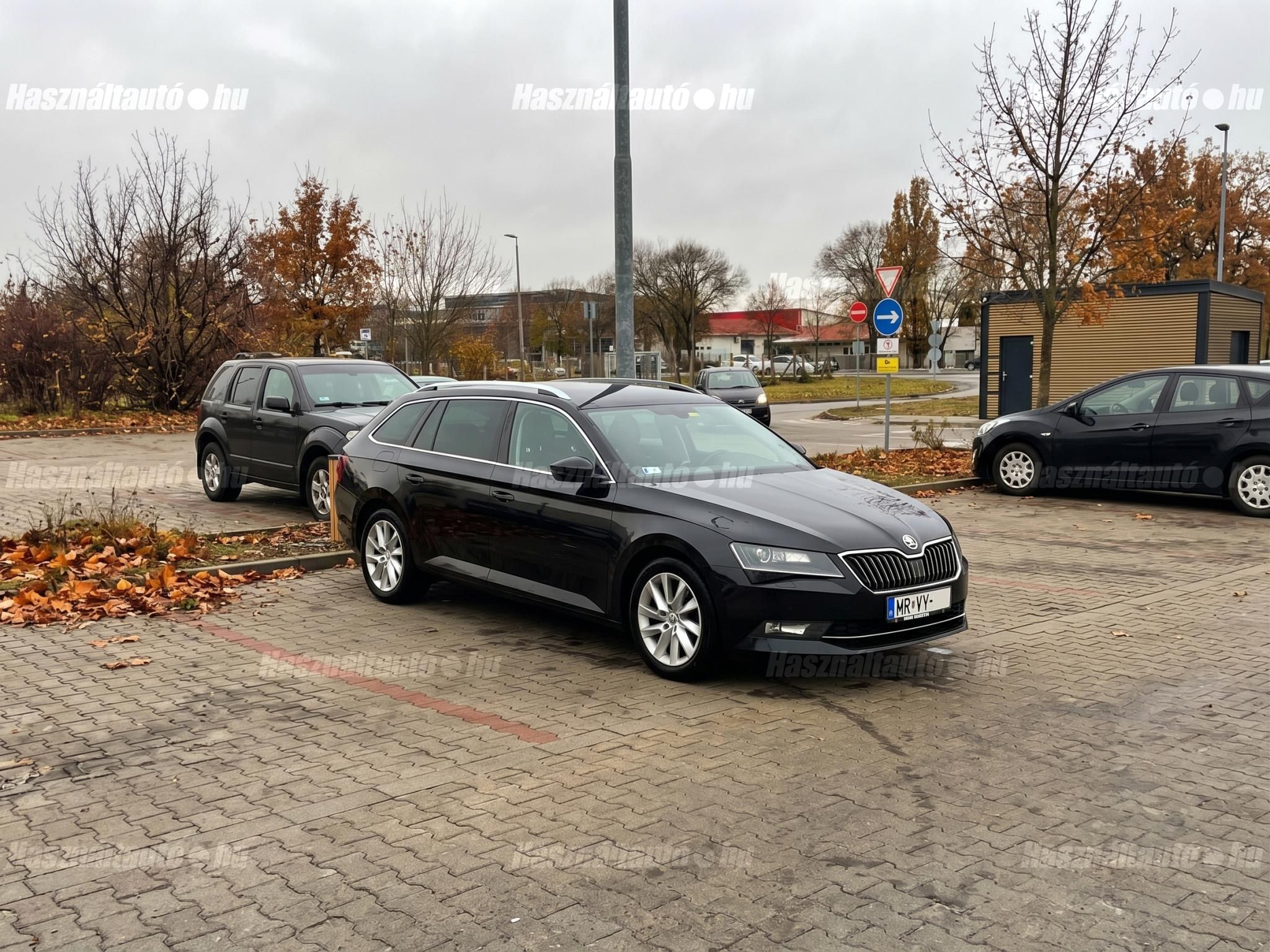 SKODA SUPERB 2019/9 - 1