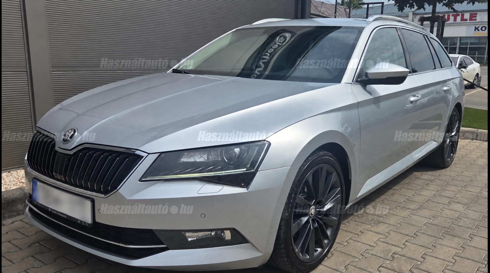 SKODA SUPERB 2018/8 - 1