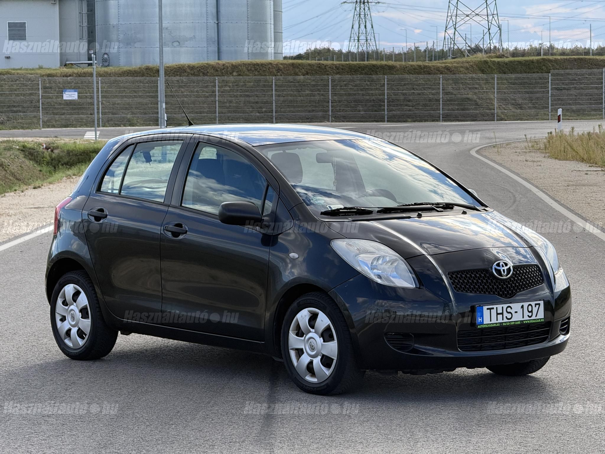 TOYOTA YARIS 2007/9 - 1