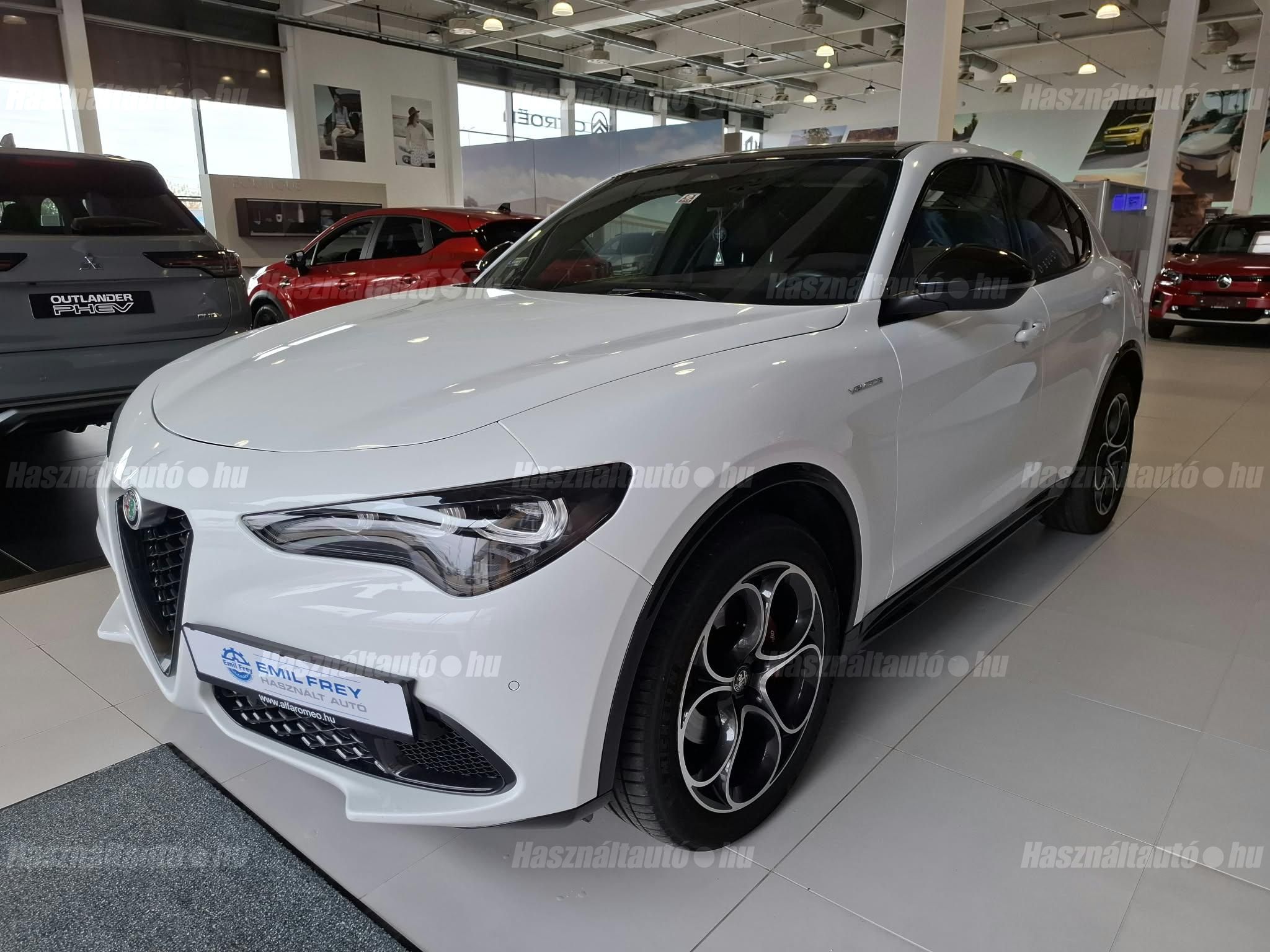 ALFA ROMEO STELVIO 2024/2 - 1