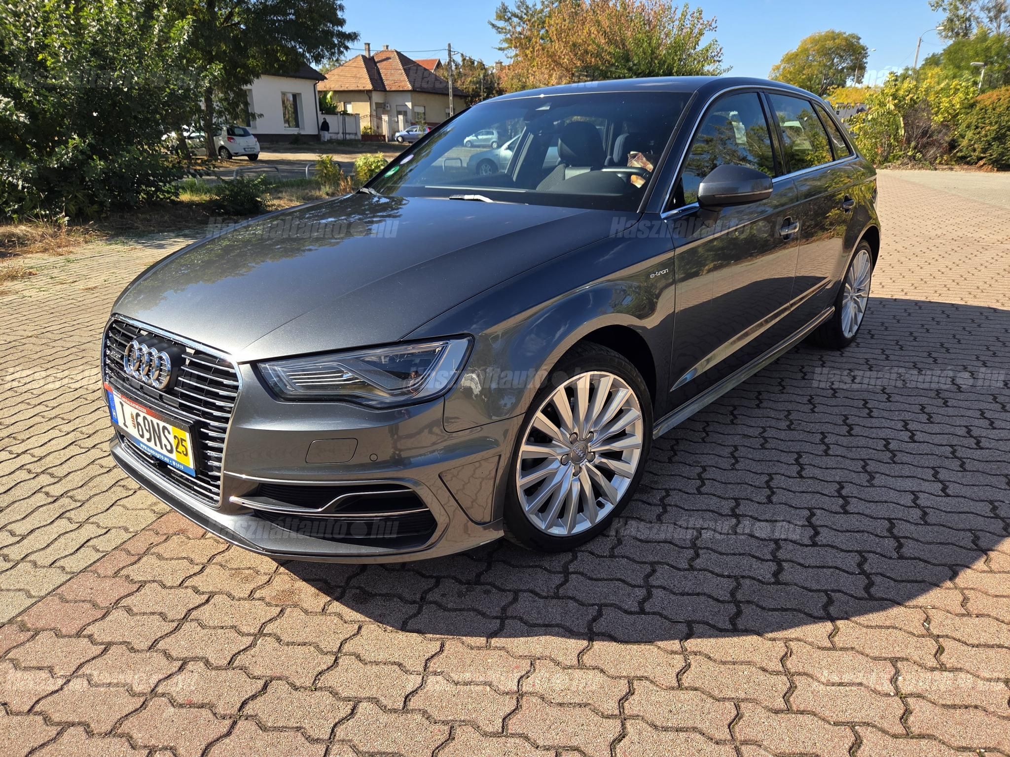 AUDI A3 2016/11 - 1