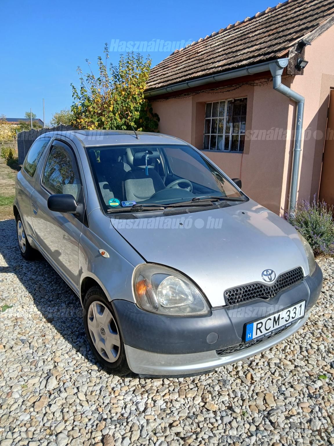TOYOTA YARIS 2000/3 - 1