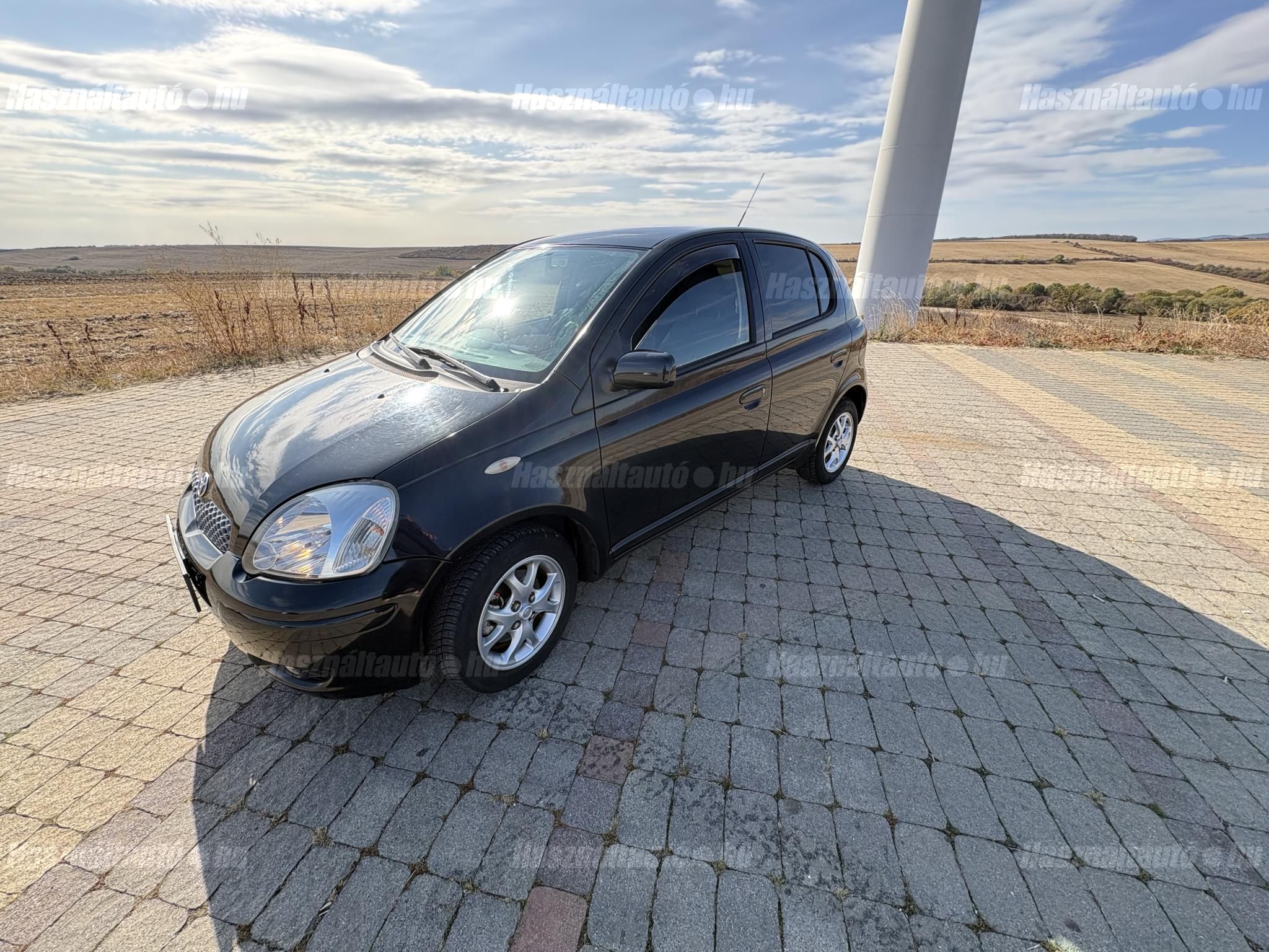 TOYOTA YARIS 2005/7 - 1