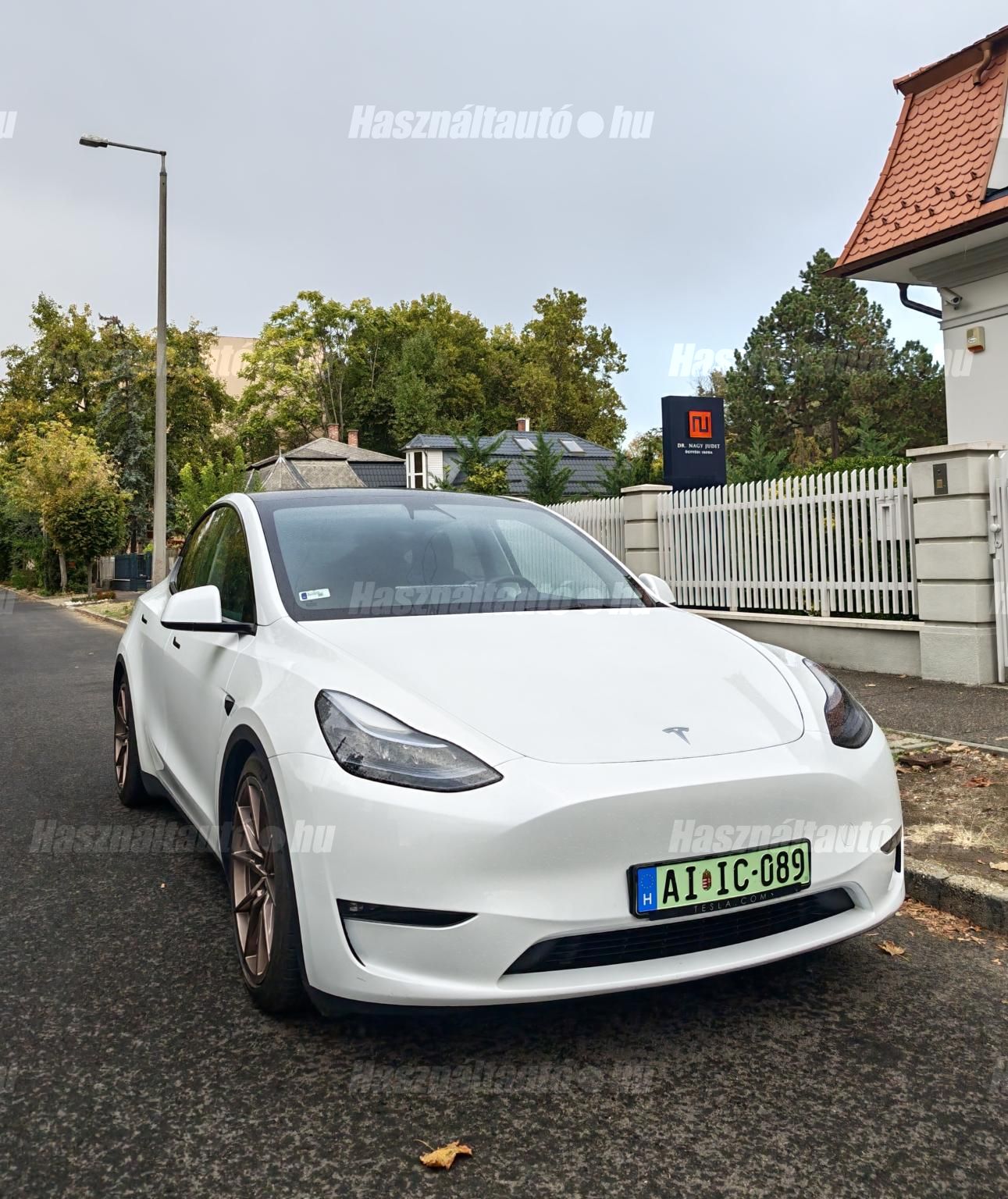 TESLA MODEL Y 2023/2 - 1