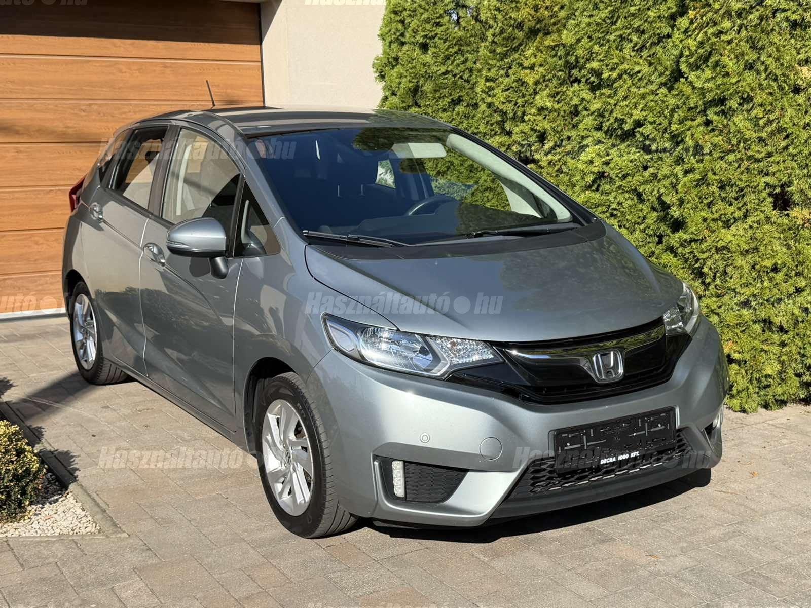 HONDA JAZZ 2015/6 - 1