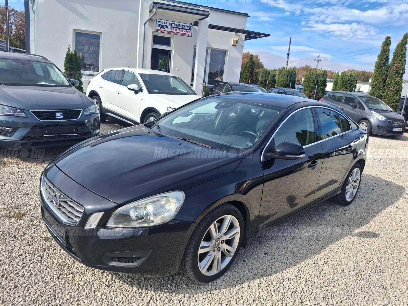 VOLVO S60 2011/12 - 1