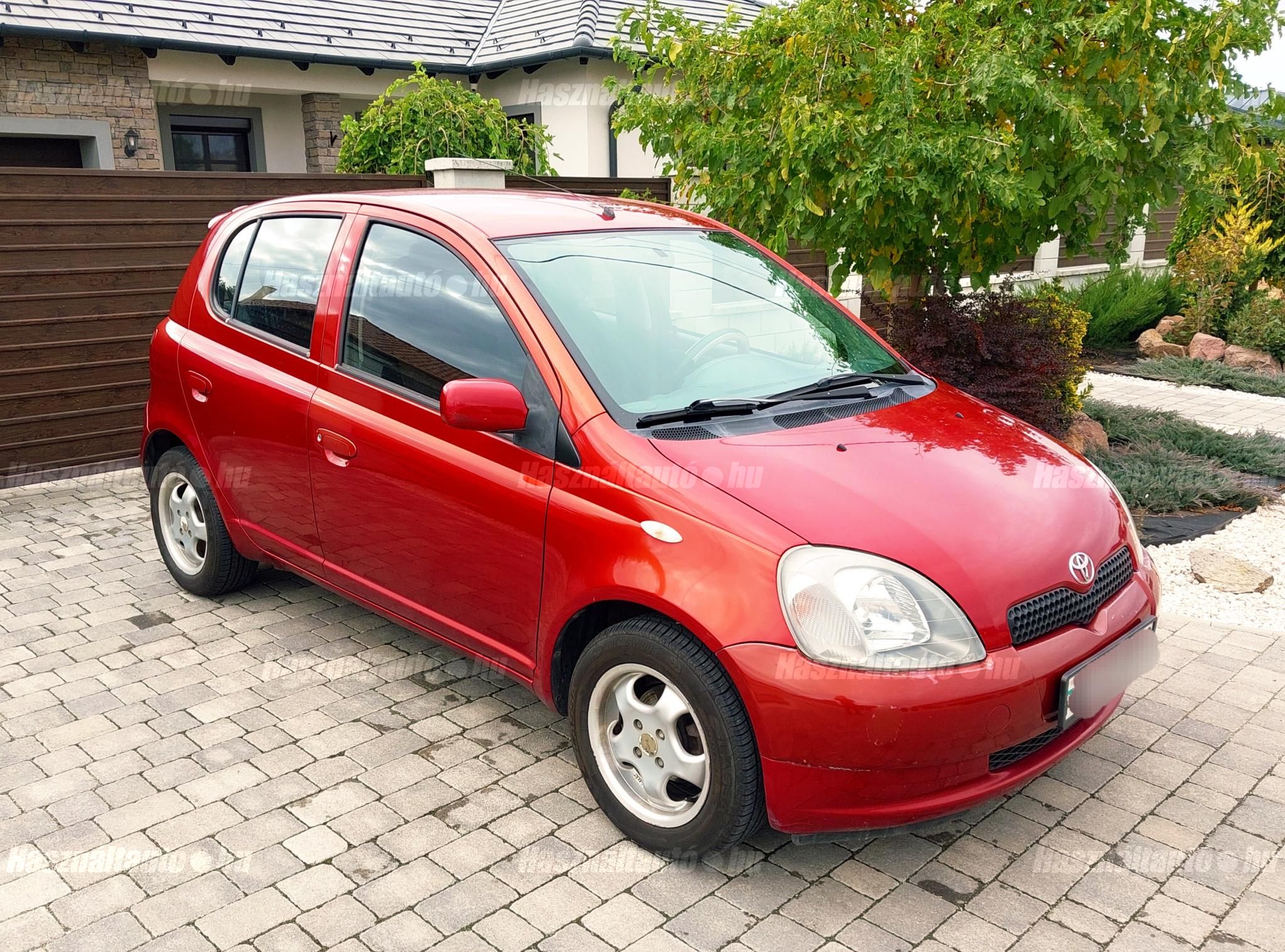 TOYOTA YARIS 2002 - 1