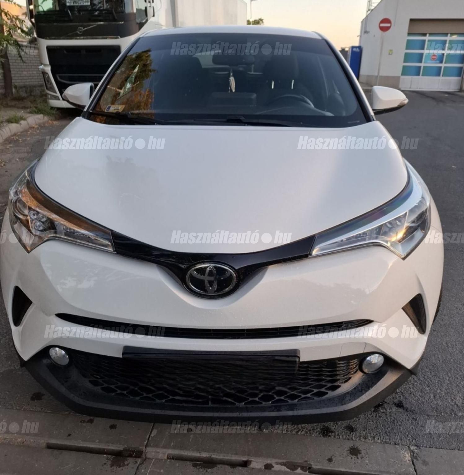 TOYOTA C-HR 2019/6 - 1