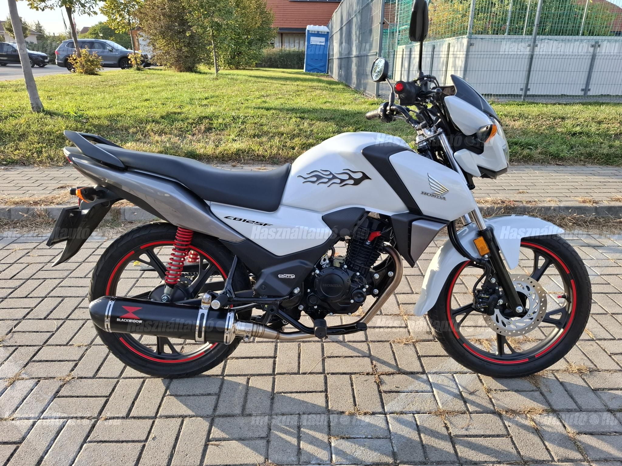 HONDA CB 125 F 2023/5 - 1
