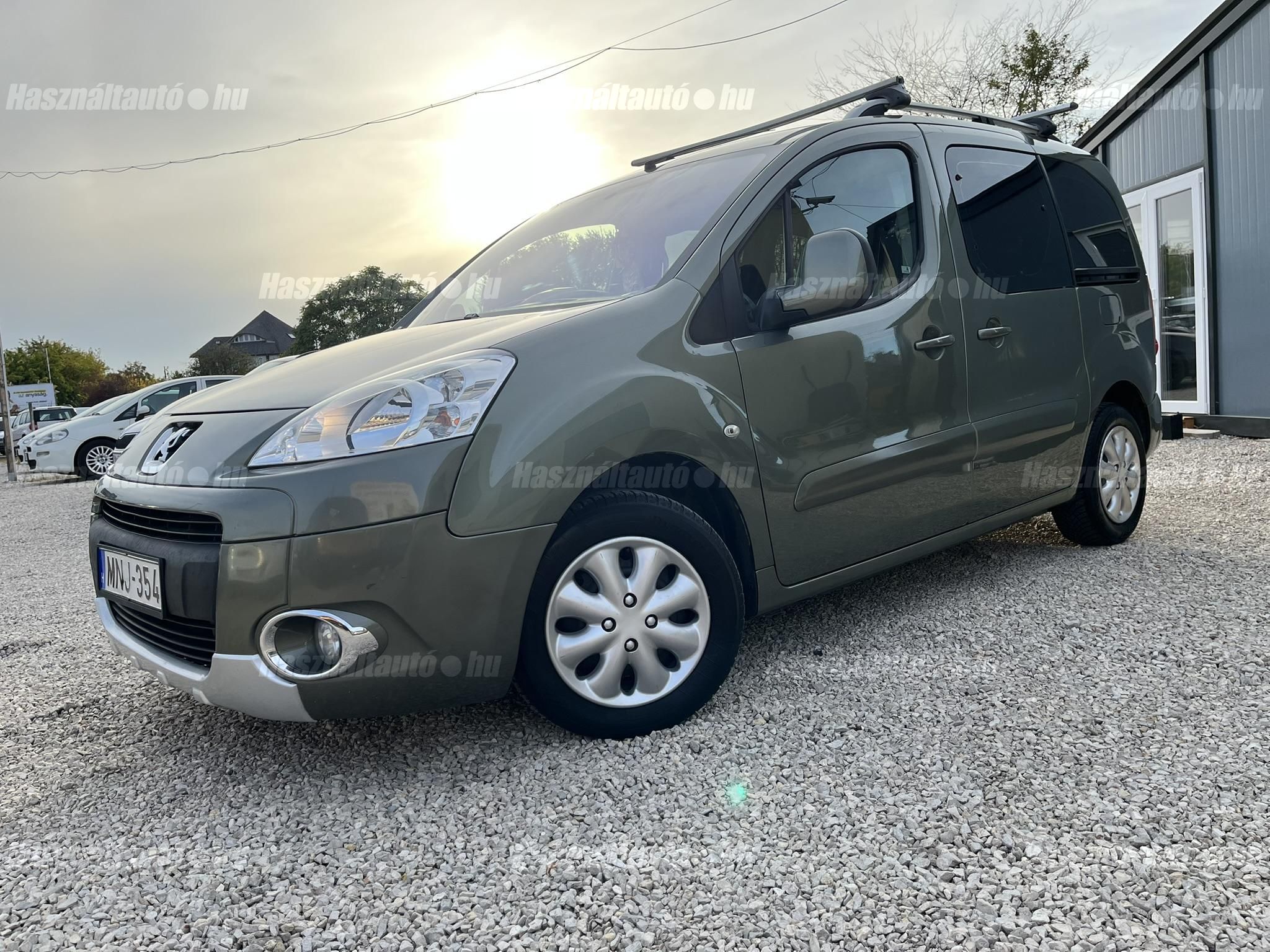 PEUGEOT PARTNER 2011/8 - 1
