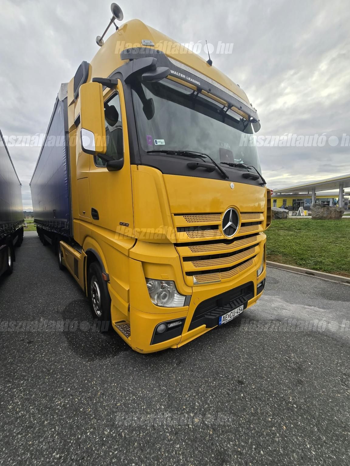 MERCEDES-BENZ 2018/6 - 1
