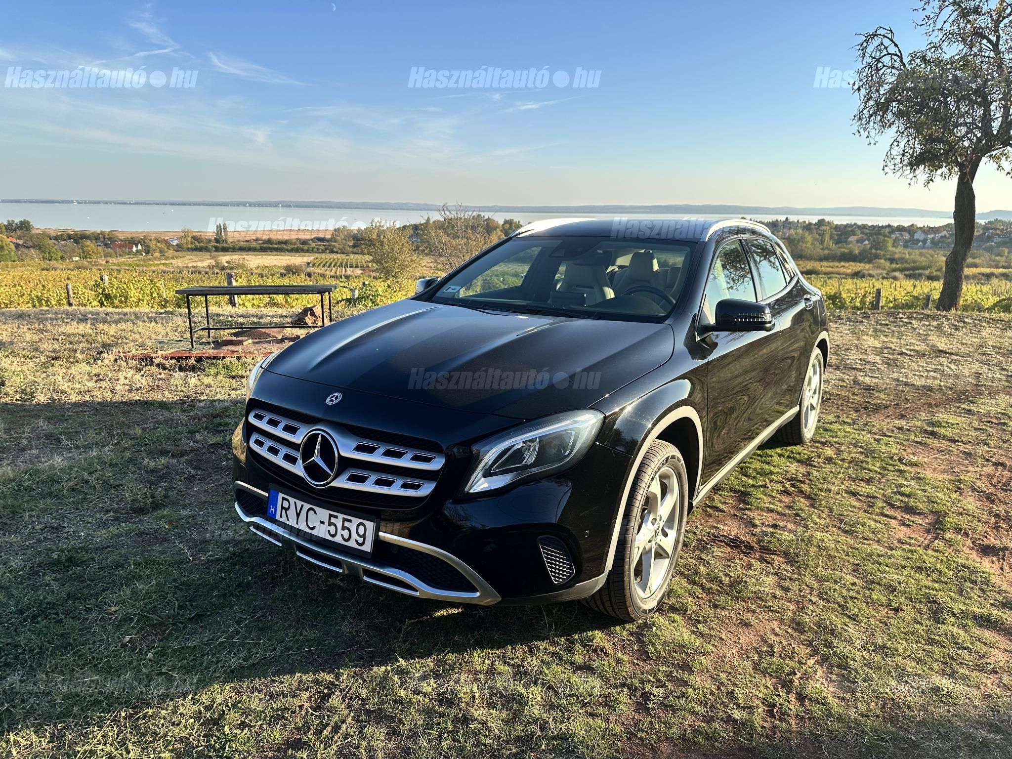MERCEDES-BENZ GLA 180 2018/1 - 1