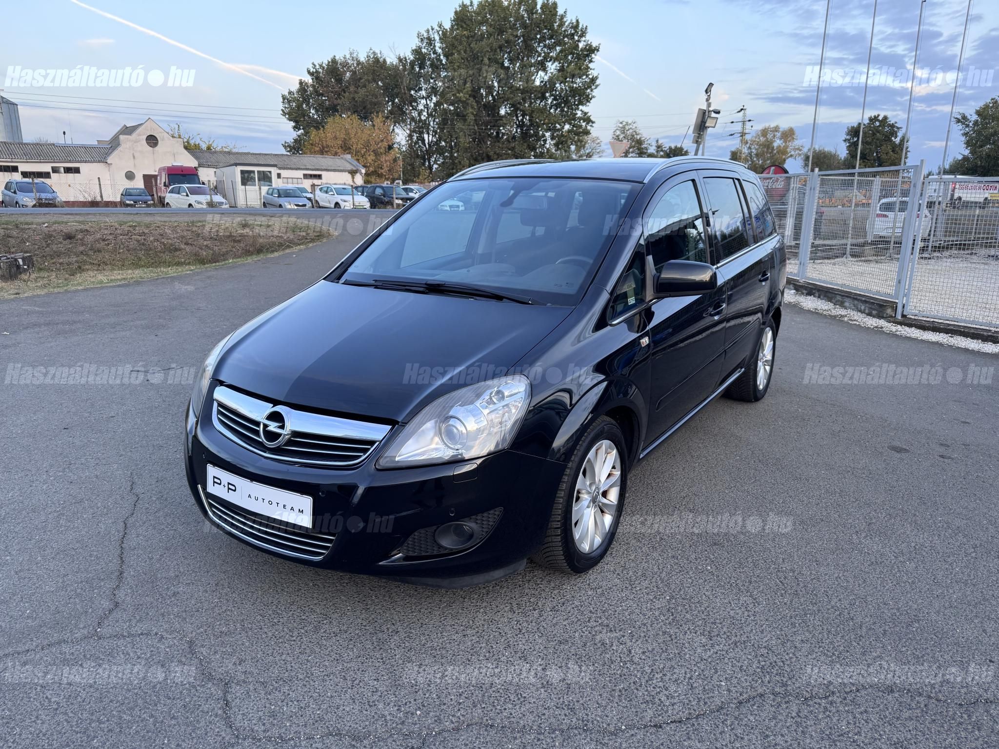 OPEL ZAFIRA B 2014/12 - 1