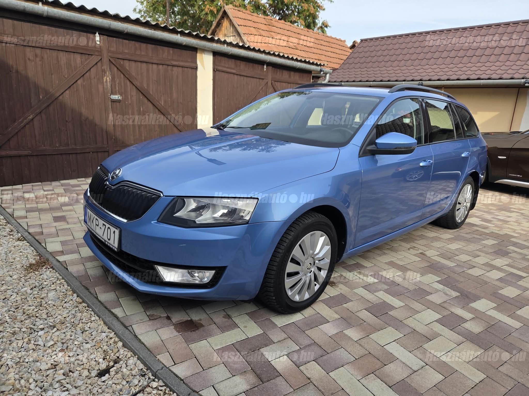 SKODA OCTAVIA 2013/8 - 1