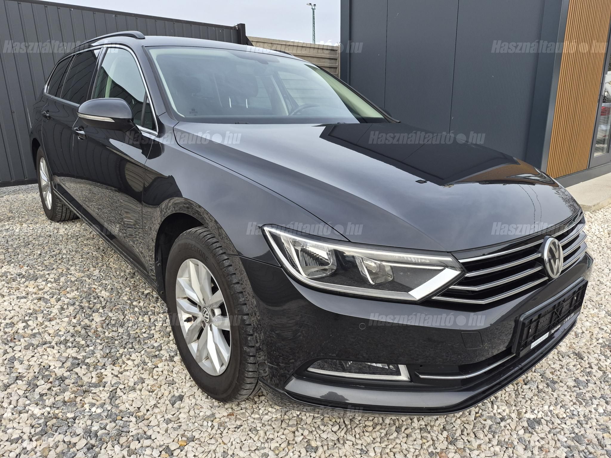 VOLKSWAGEN PASSAT VIII 2017/12 - 1