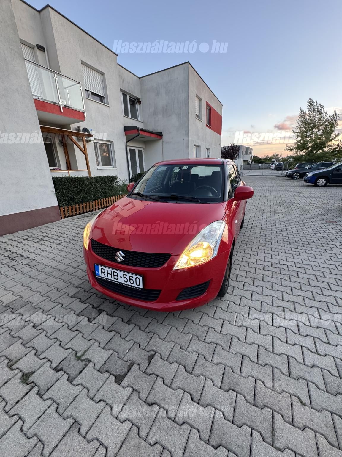 SUZUKI SWIFT 2012/3 - 1