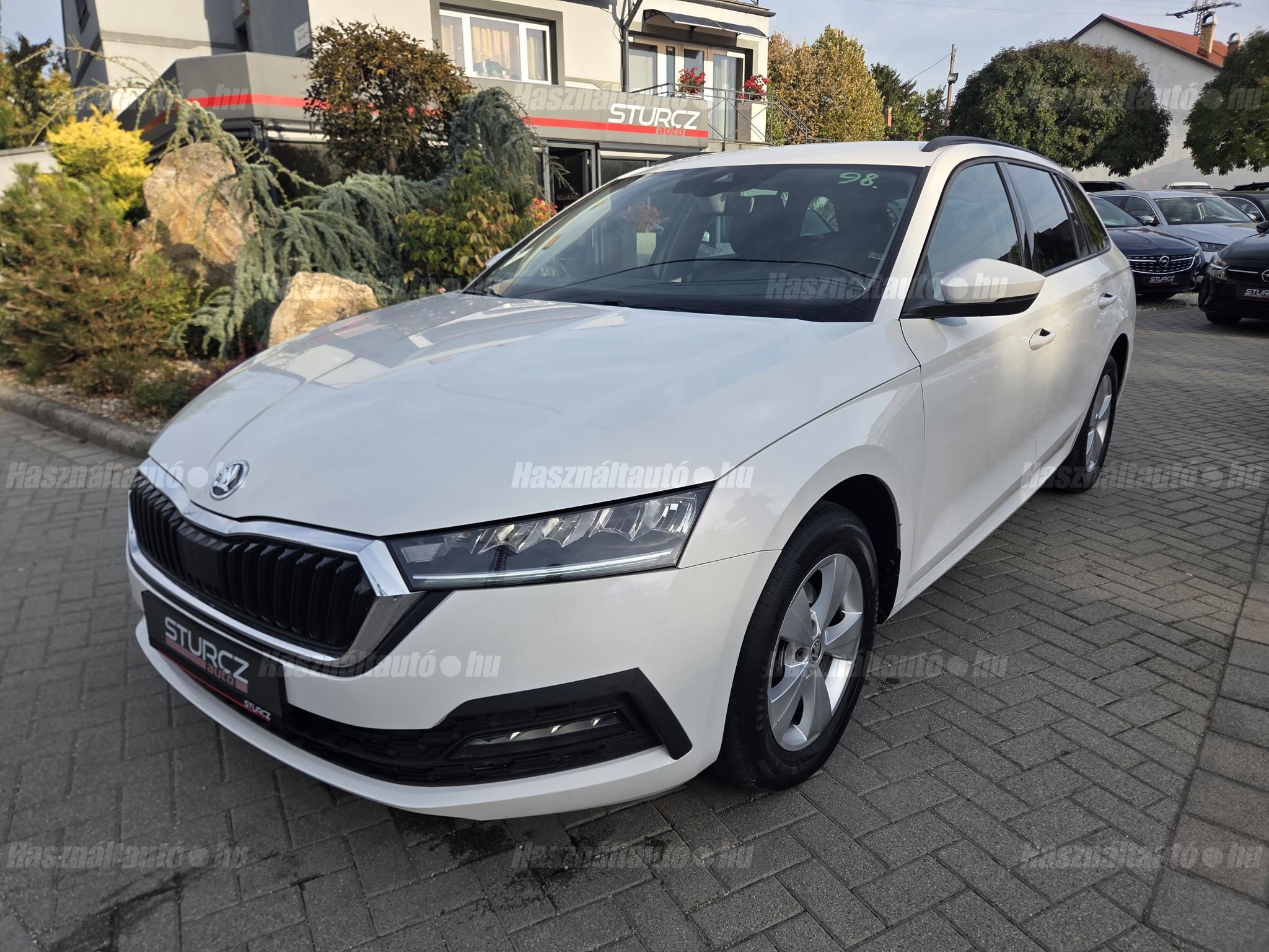 SKODA OCTAVIA 2020/10 - 1