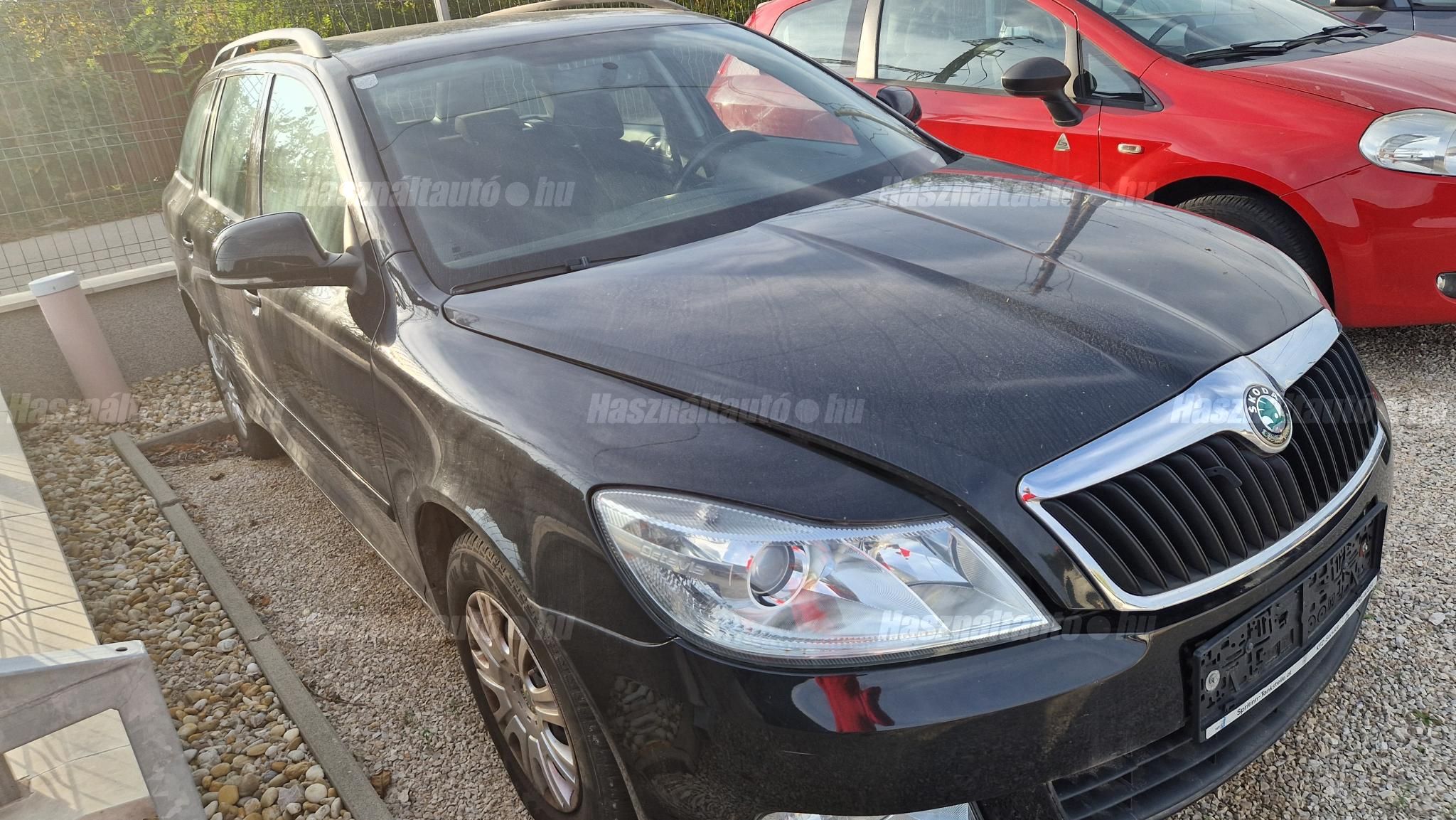 SKODA OCTAVIA 2011/8 - 1
