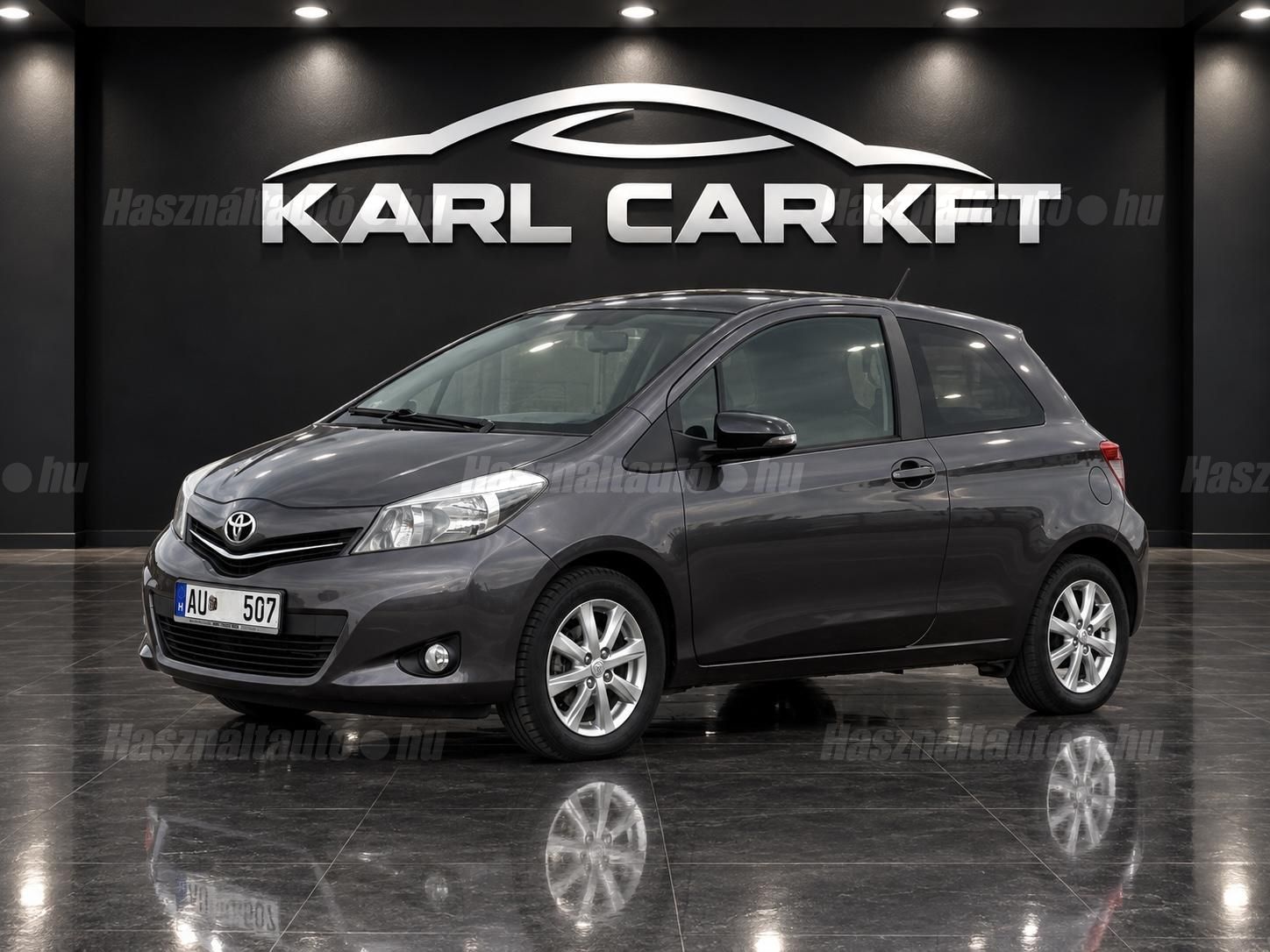 TOYOTA YARIS 2013/9 - 1
