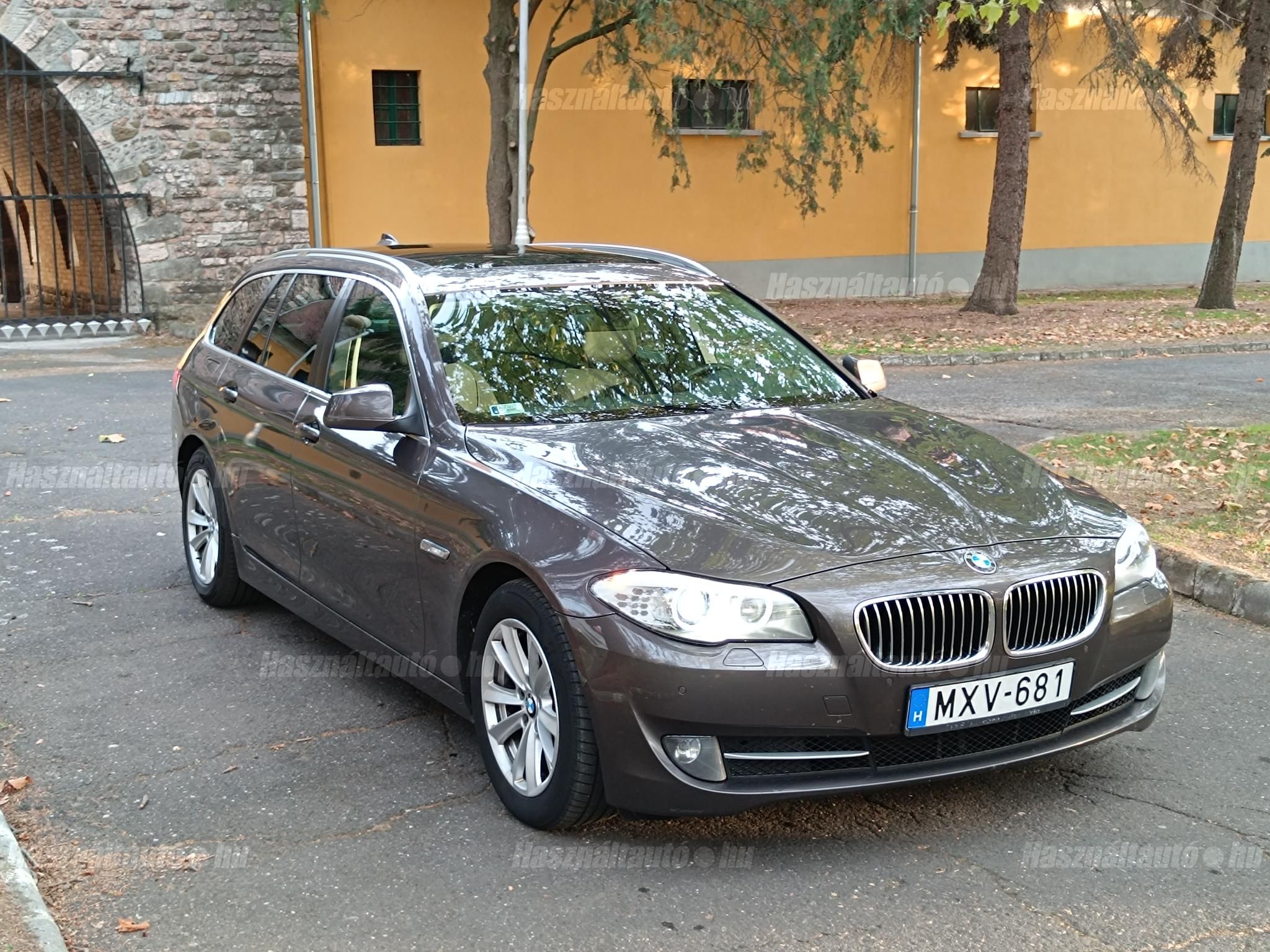 BMW 520 2011/4 - 1