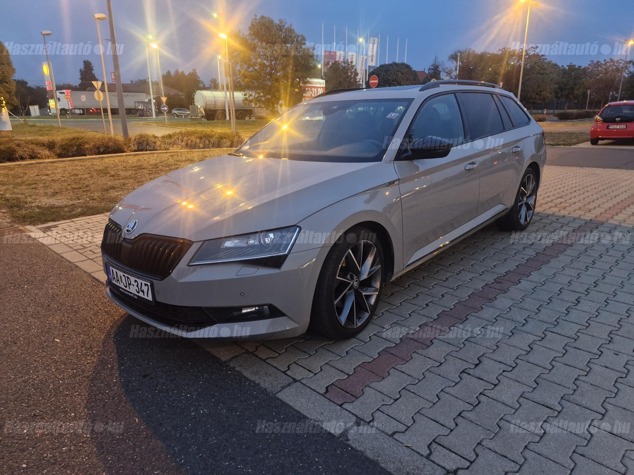 SKODA SUPERB 2019/5 - 1
