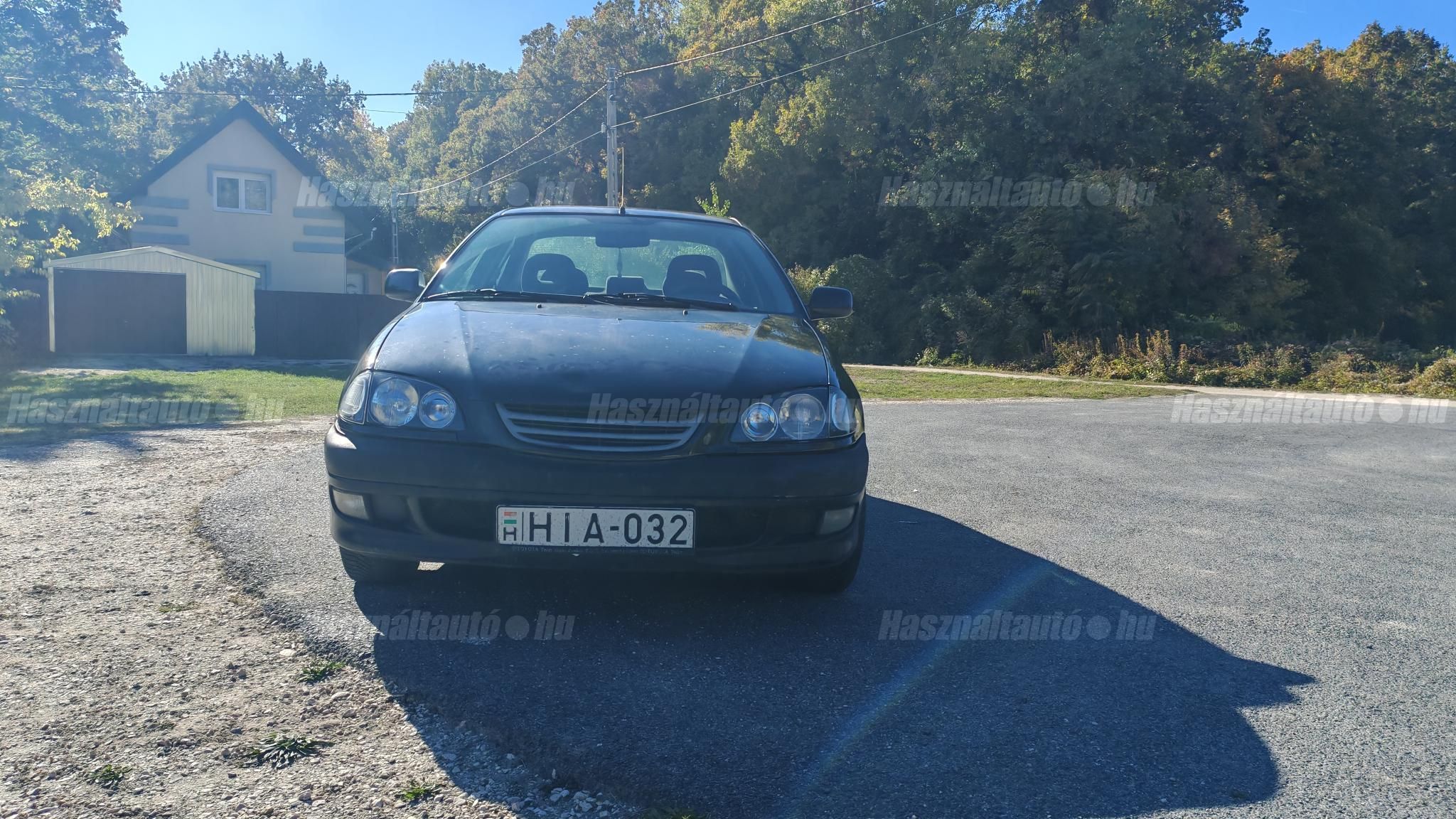 TOYOTA AVENSIS 2000/6 - 1