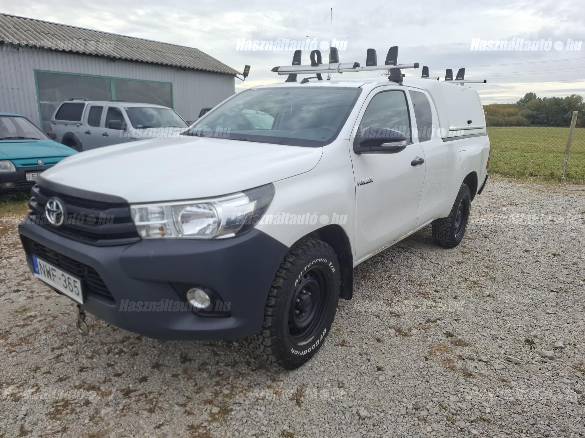 TOYOTA HILUX 2016/12 - 1