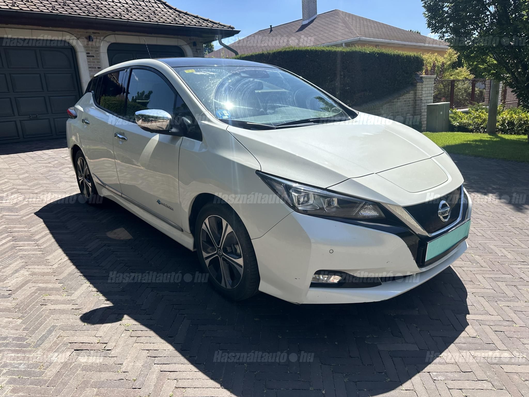 NISSAN LEAF 2018/9 - 1