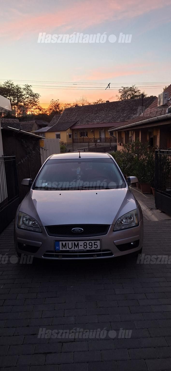 FORD FOCUS 2005/6 - 1