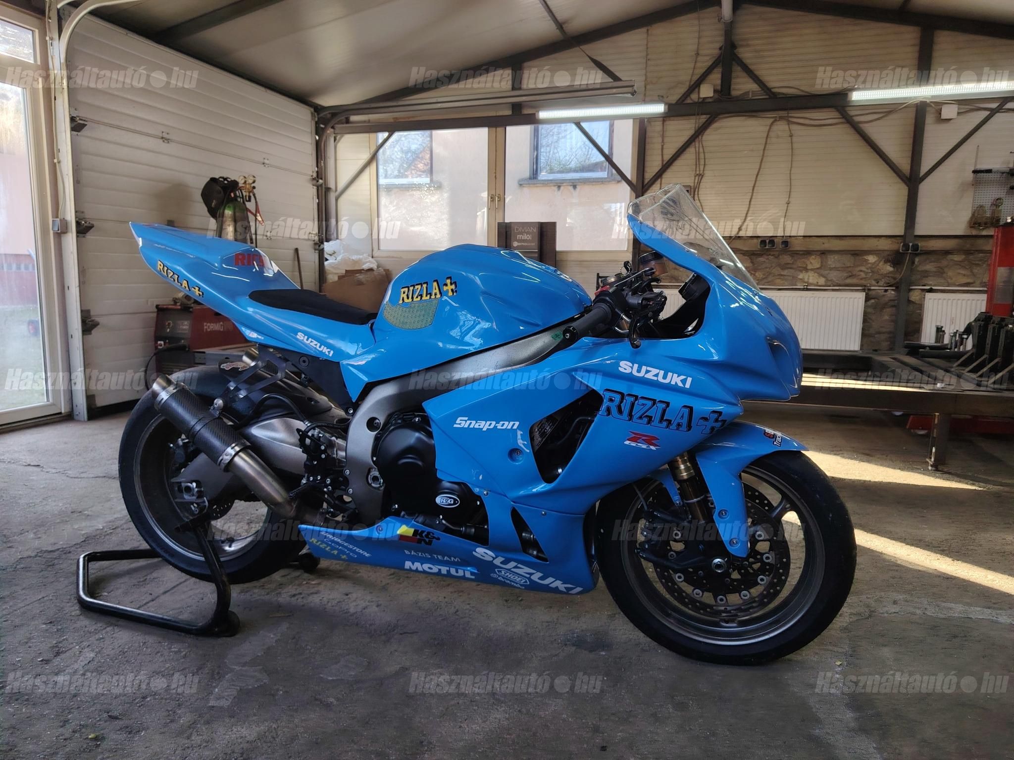 SUZUKI GSX-R 1000 2010/4 - 1
