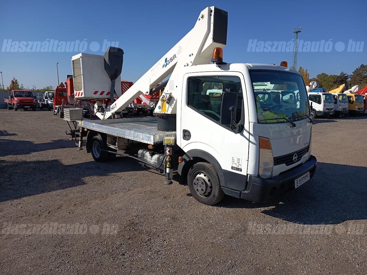 NISSAN CABSTAR 2012/10 - 1