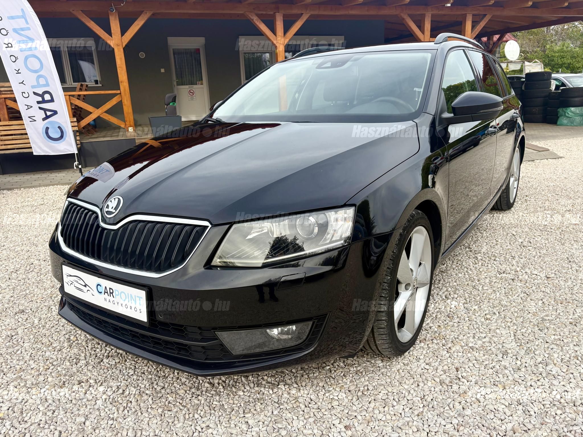 SKODA OCTAVIA 2013/12 - 1