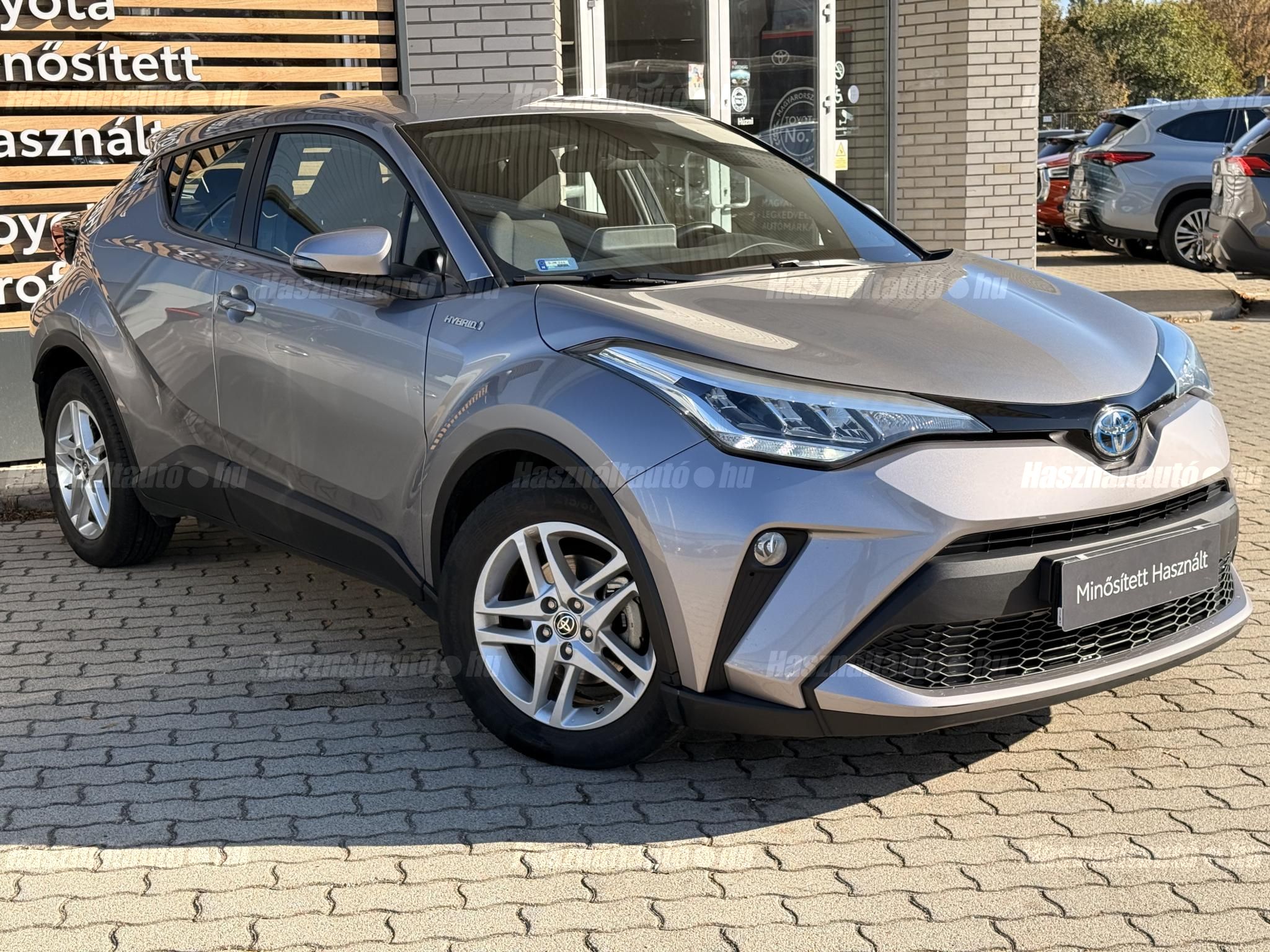 TOYOTA C-HR 2020/10 - 1
