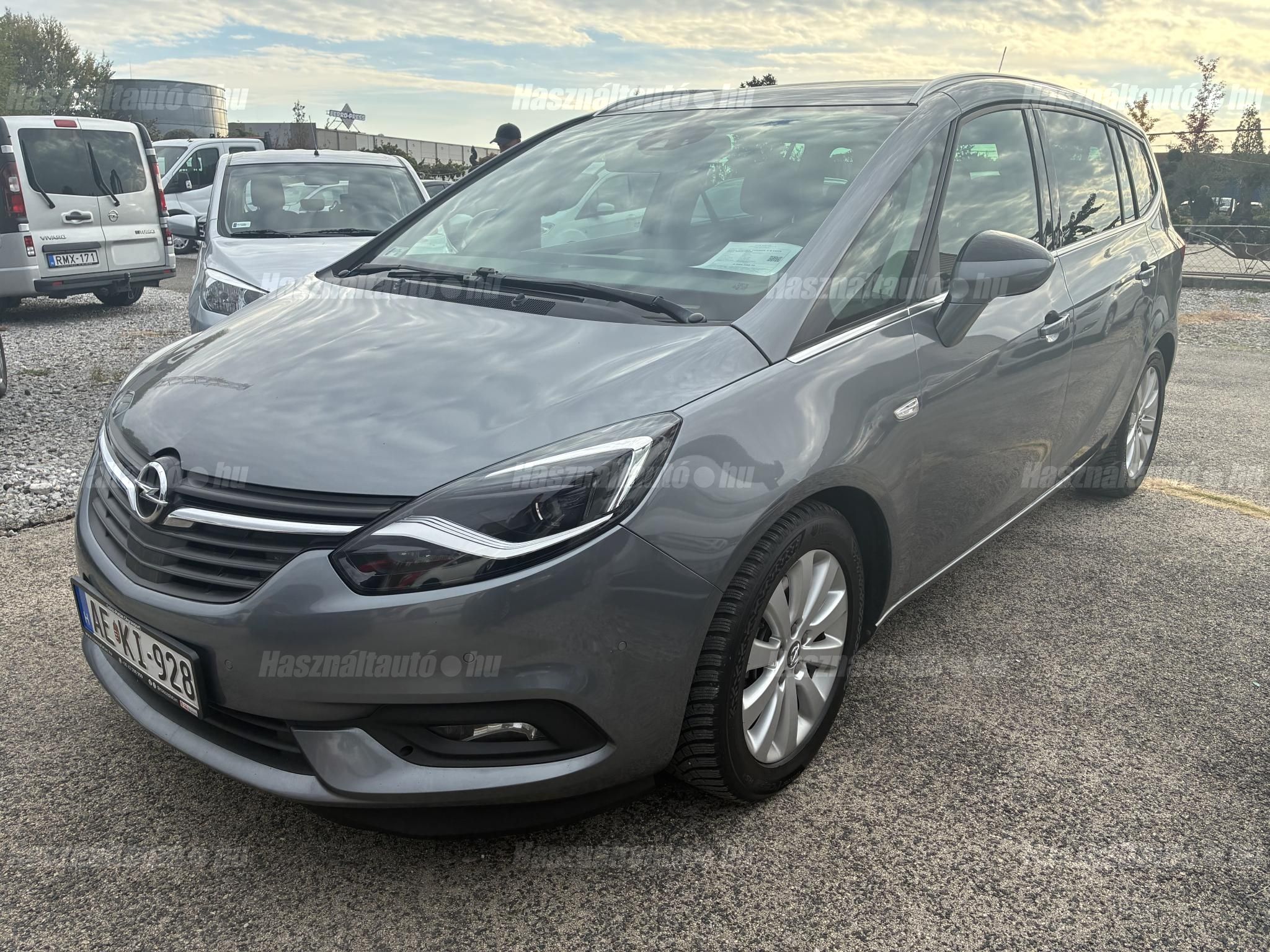 OPEL ZAFIRA TOURER 2019/8 - 1