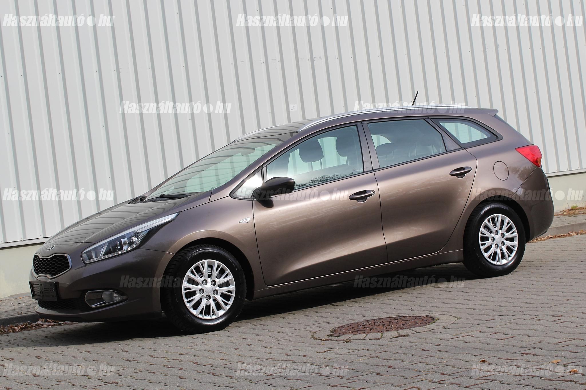 KIA CEE'D 2015/6 - 1