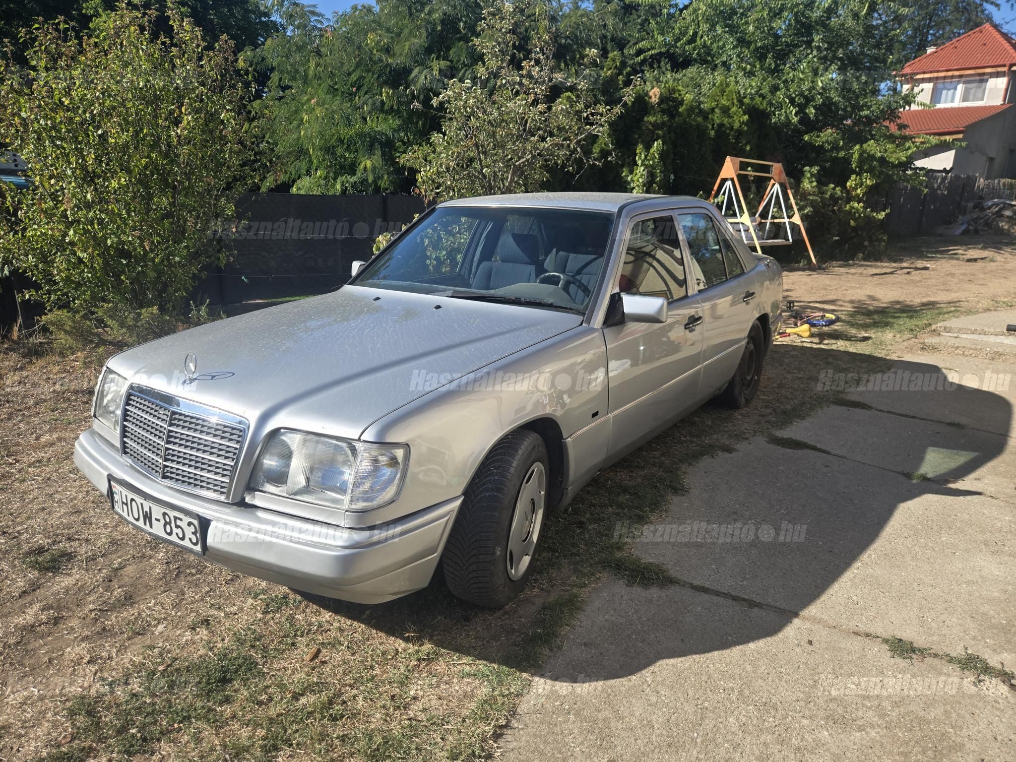 MERCEDES-BENZ 200 1992/5 - 1