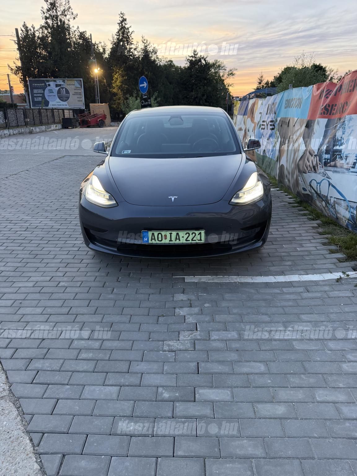 TESLA MODEL 3 2020/5 - 1