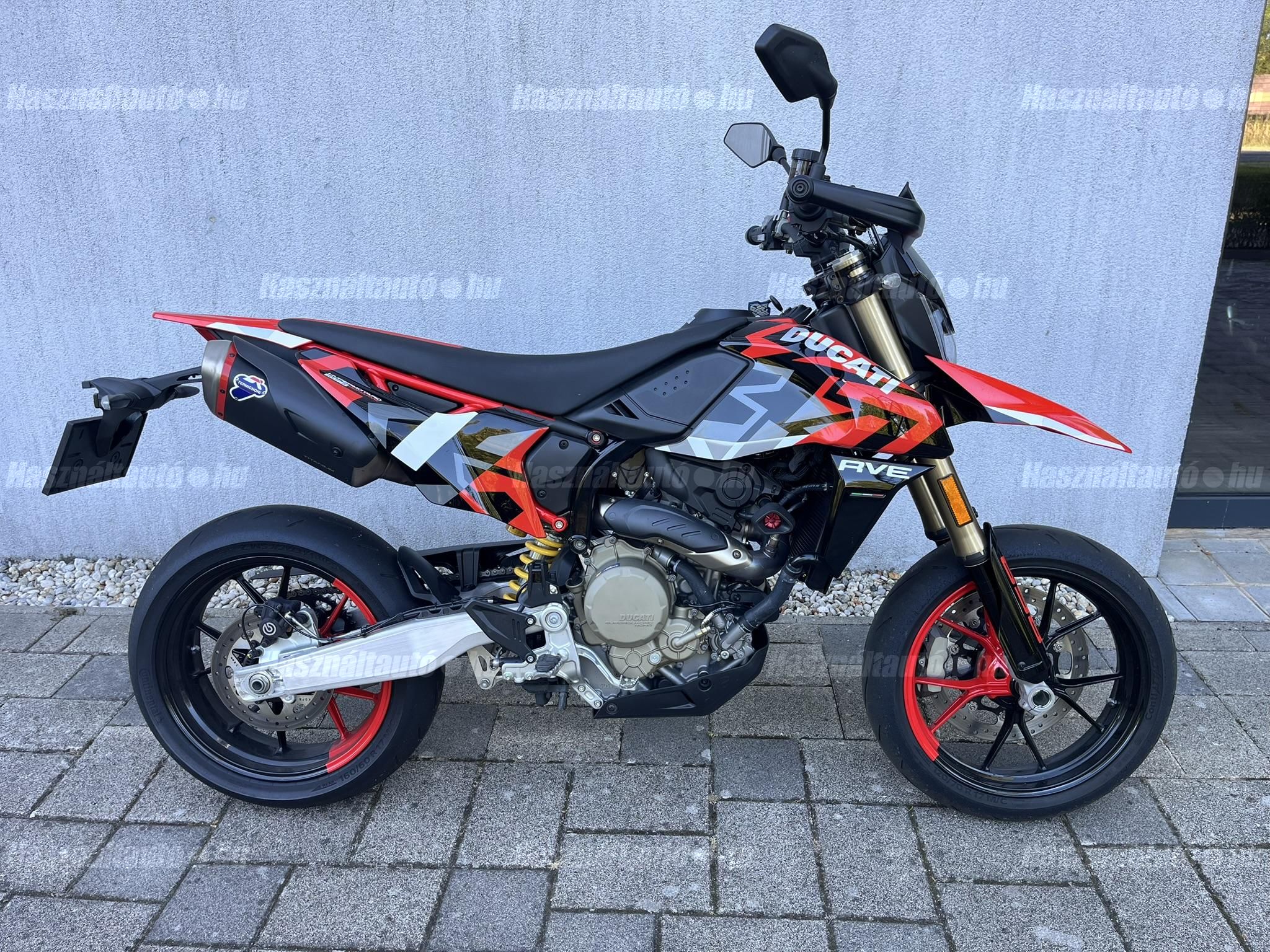 DUCATI HYPERMOTARD 698 2024/10 - 1