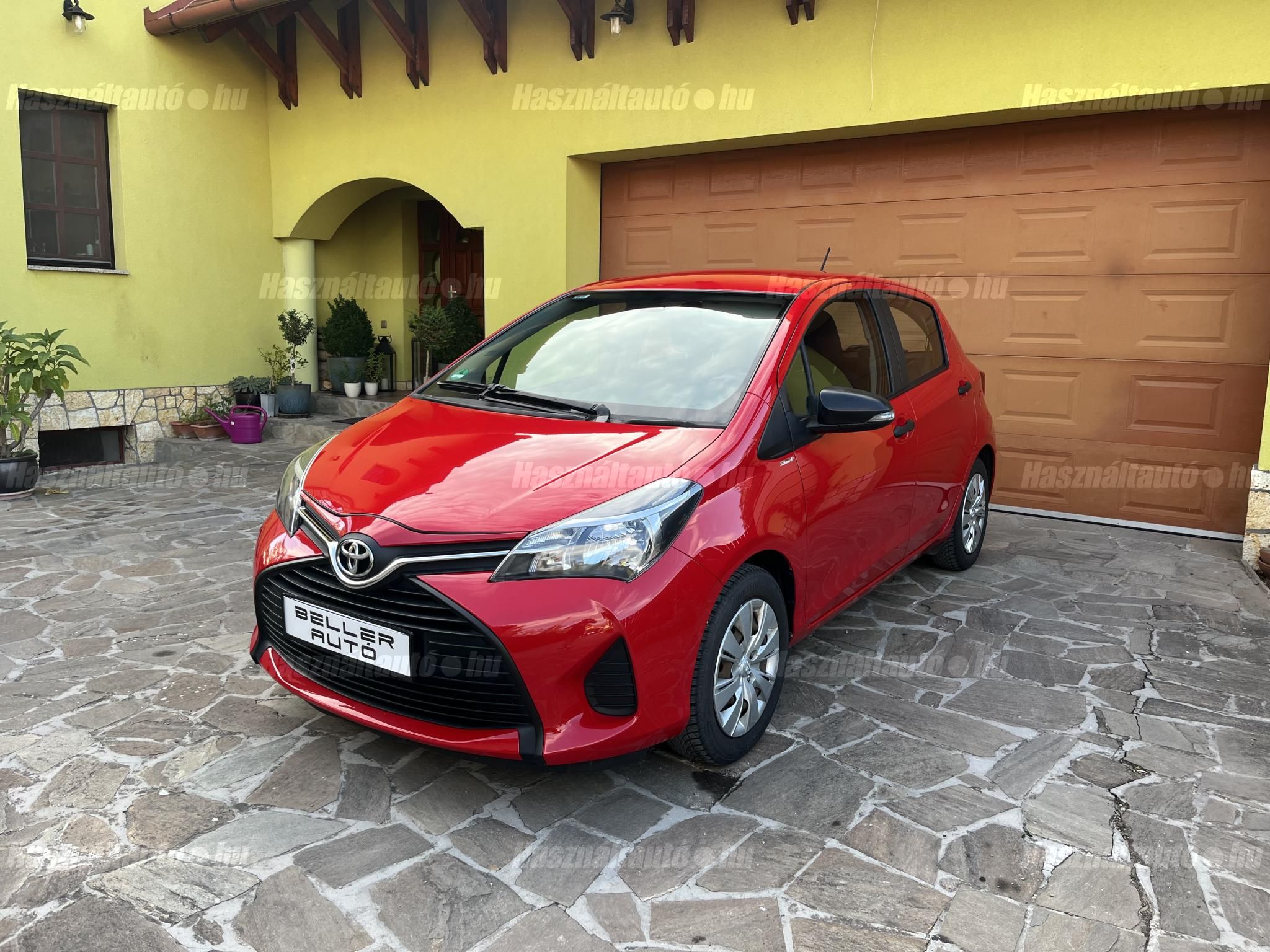 TOYOTA YARIS 2016/8 - 1