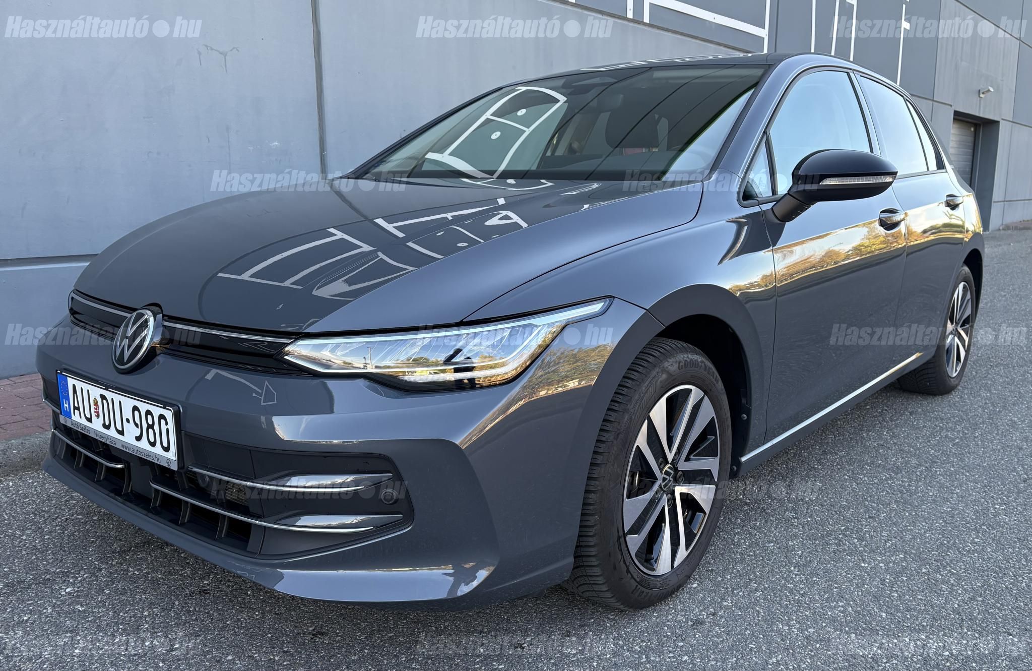 VOLKSWAGEN GOLF VIII 2026/1 - 1