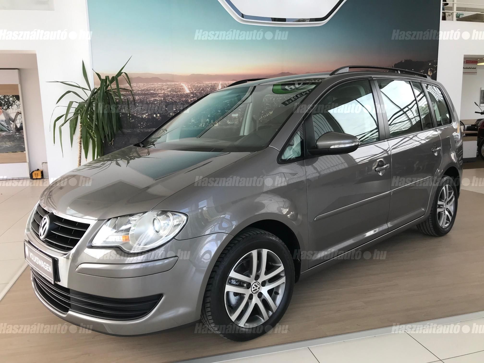 VOLKSWAGEN TOURAN 2009/8 - 1