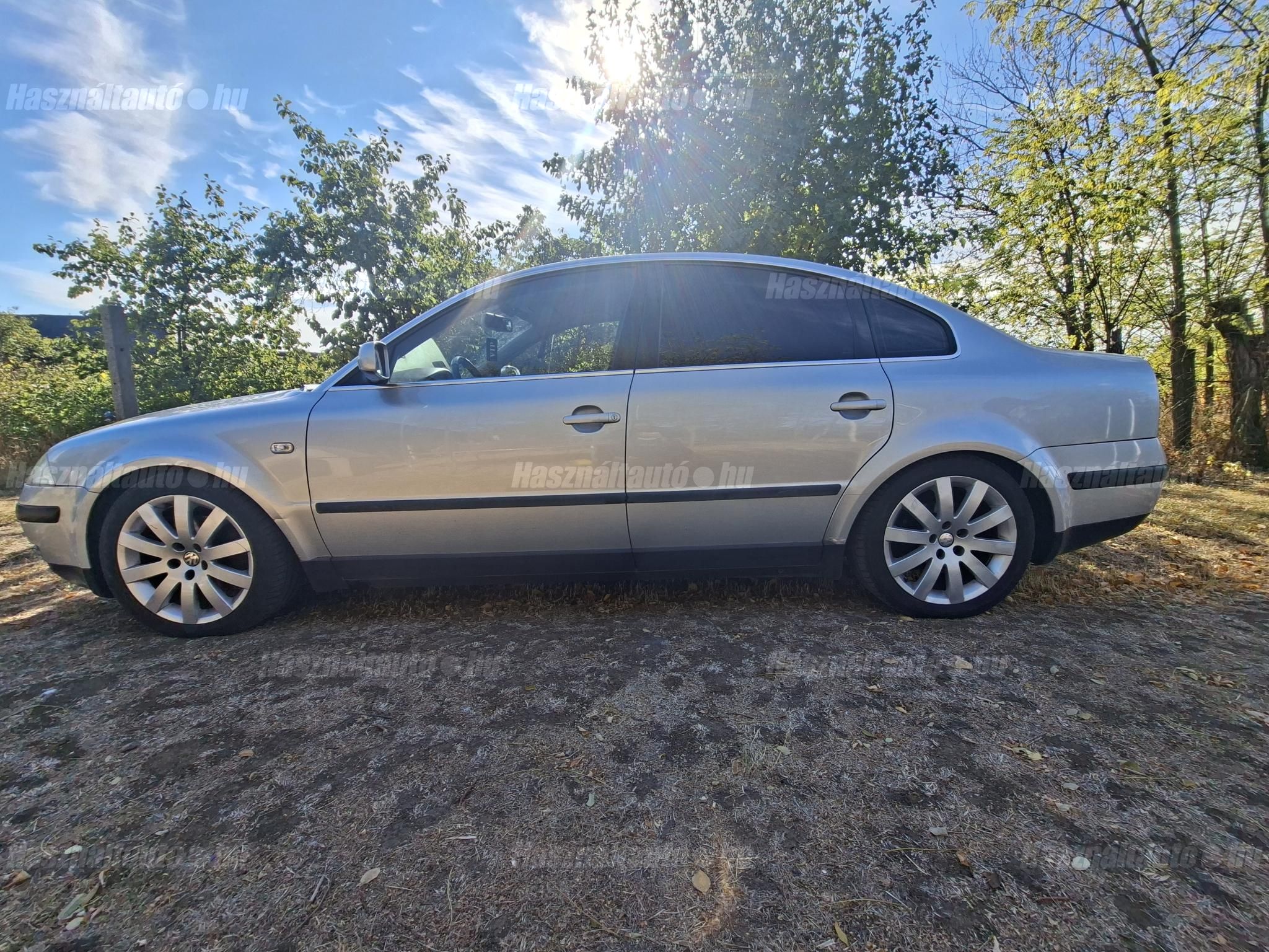 VOLKSWAGEN PASSAT 2002/12 - 1