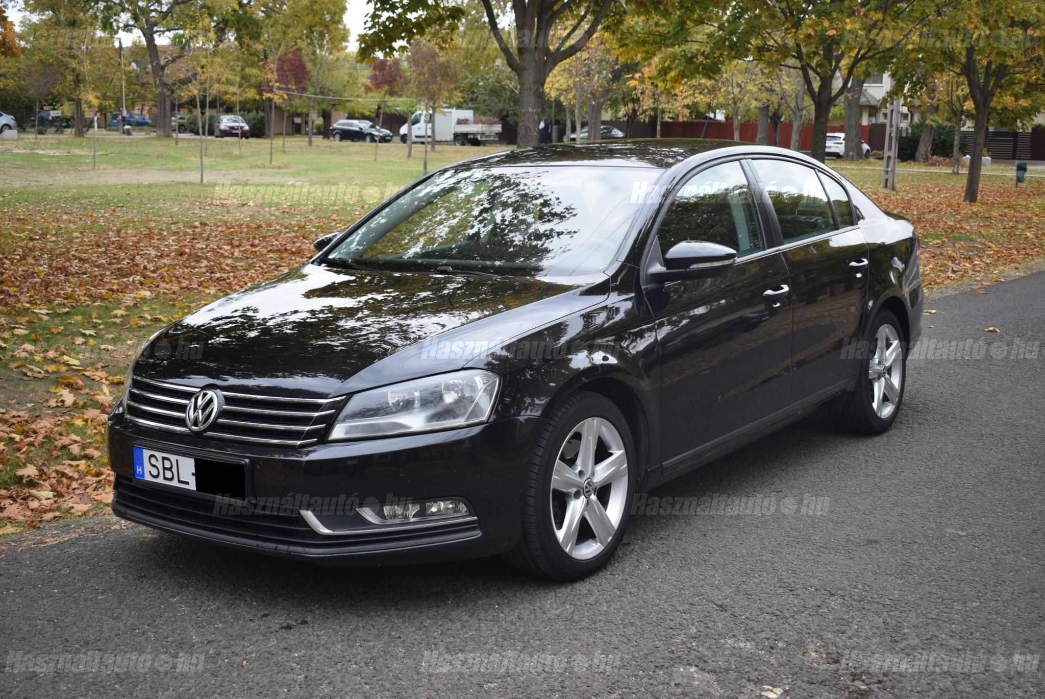 VOLKSWAGEN PASSAT 2012 - 1