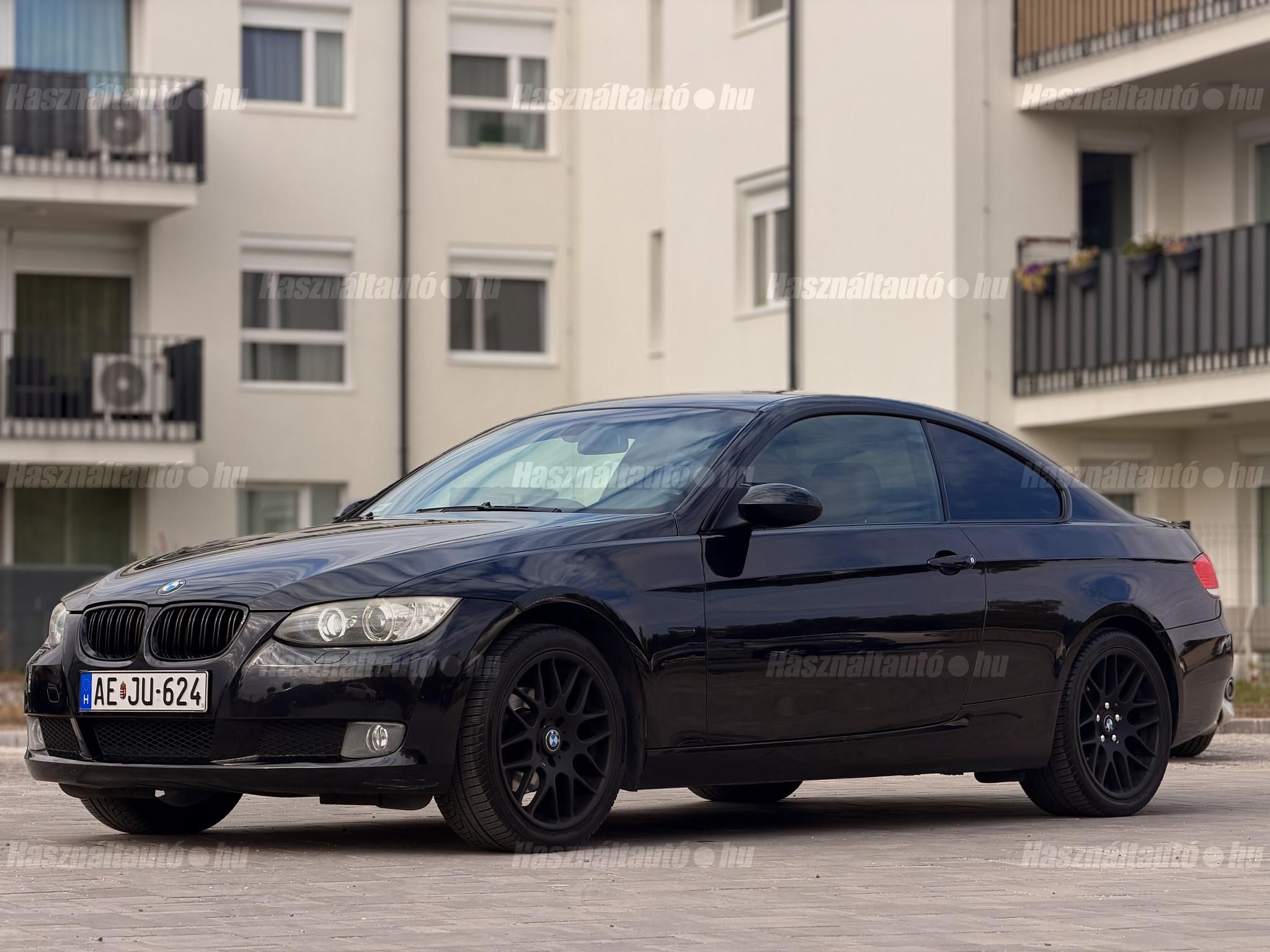 BMW 320 2009/8 - 1