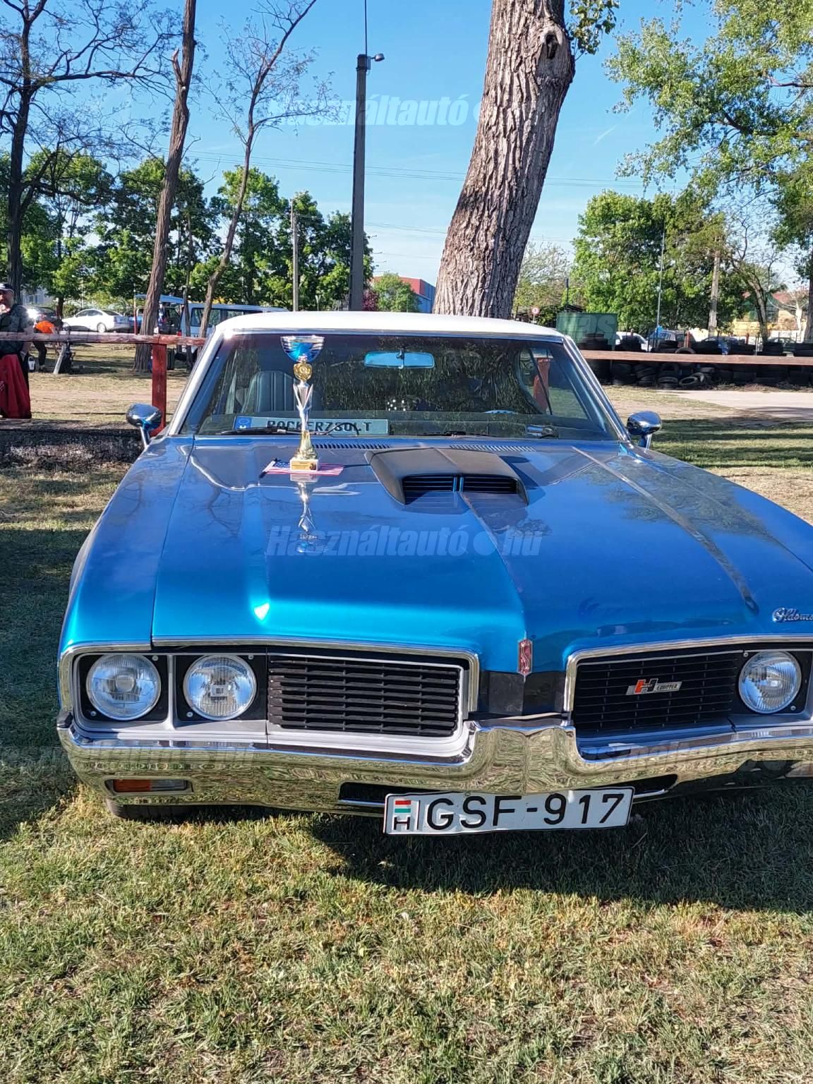 OLDSMOBILE CUTLASS 1969/1 - 1