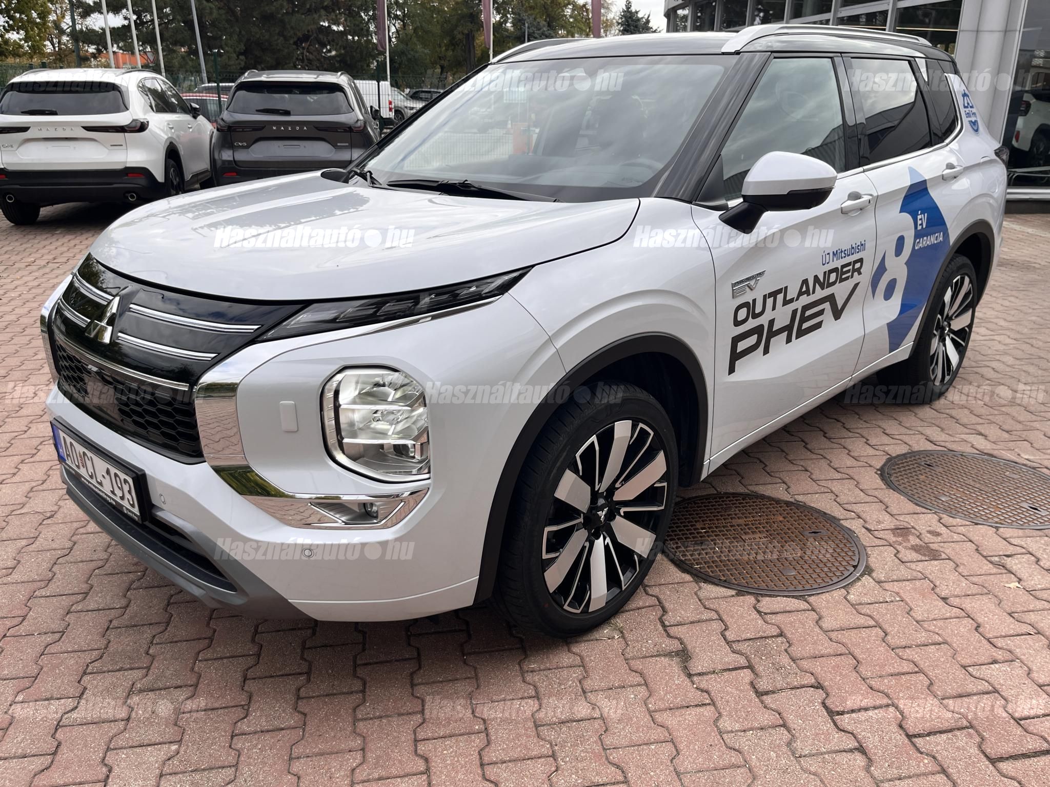 MITSUBISHI OUTLANDER 2025/5 - 1